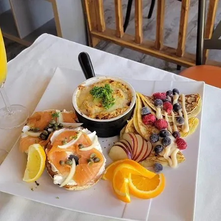 Orange Bistro-3